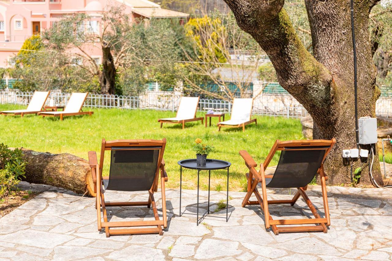Spyrelia Villa With Private Pool & Outdoor Hot Tub Дасия Екстериор снимка