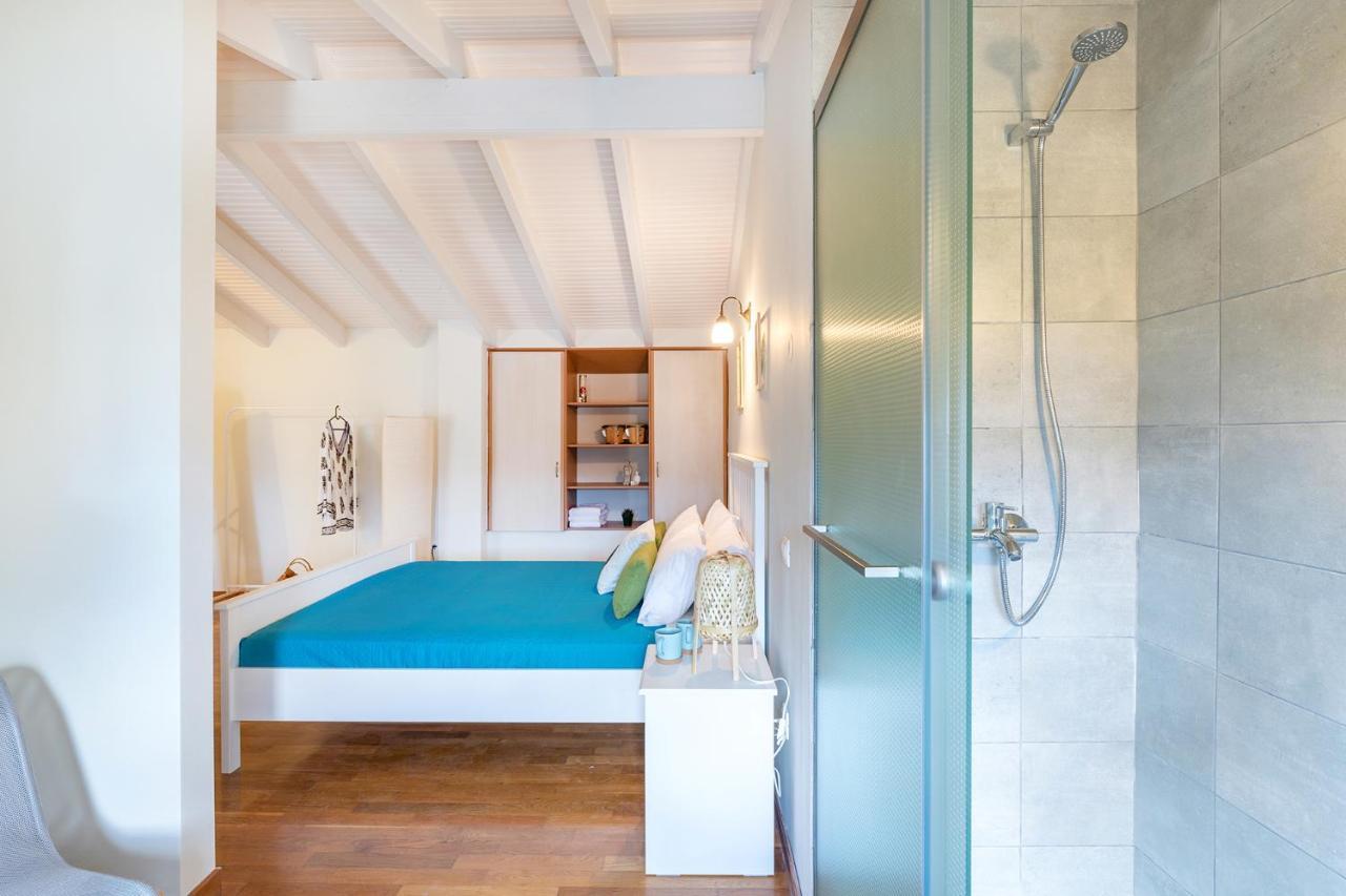 Spyrelia Villa With Private Pool & Outdoor Hot Tub Дасия Екстериор снимка
