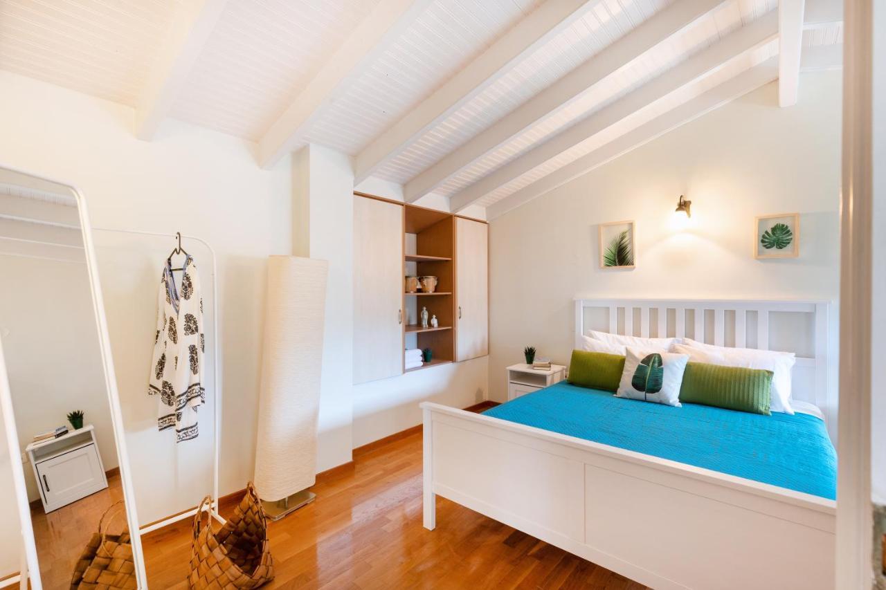 Spyrelia Villa With Private Pool & Outdoor Hot Tub Дасия Екстериор снимка